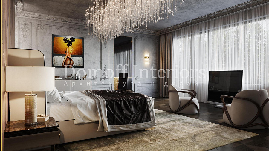 Роскошная спальня в стиле современная классика: традиционная лепнина на бетонном полотне, яркая желто-коричневая картина и пастельные теплые тона мебели вокруг
